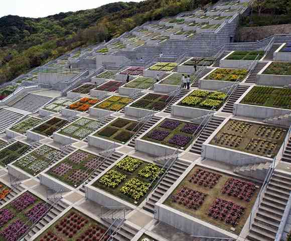 〈苦手な人注意〉巨大建造物を貼るトピ