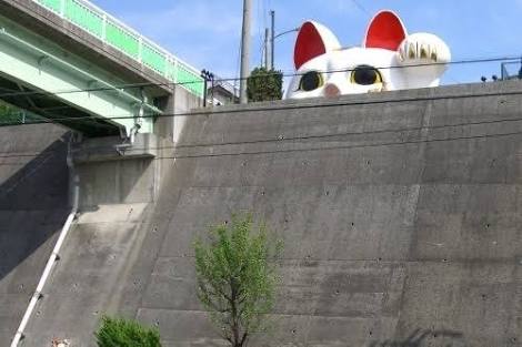〈苦手な人注意〉巨大建造物を貼るトピ