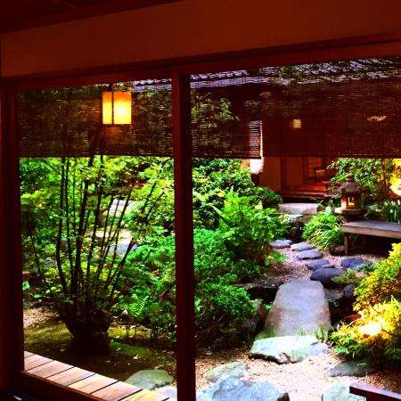 日本庭園に癒されるトピ