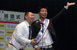 【画像】目を瞑っている芸能人