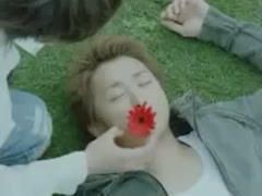 【画像】目を瞑っている芸能人