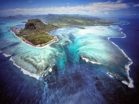 美しい海の写真を貼って癒されよう