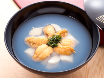 苺を使ったスイーツを貼るトピ