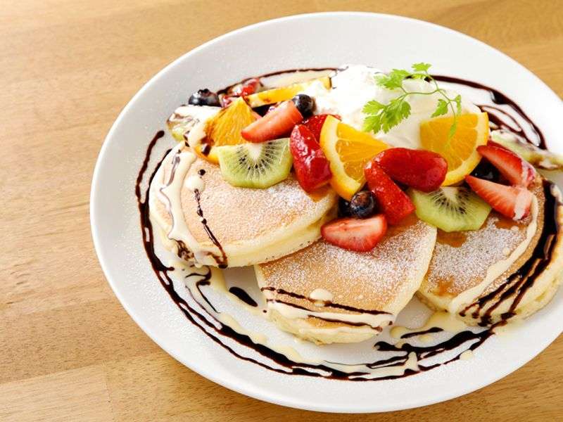 苺を使ったスイーツを貼るトピ