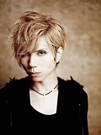 ざわちん、尼神インター誠子をテイラー・スウィフトに変身