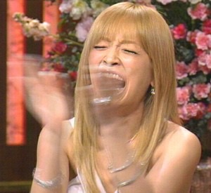 浜崎あゆみ「ミルクティー色にしたよ」 「この髪型やっぱ好き」「可愛いすぎ」