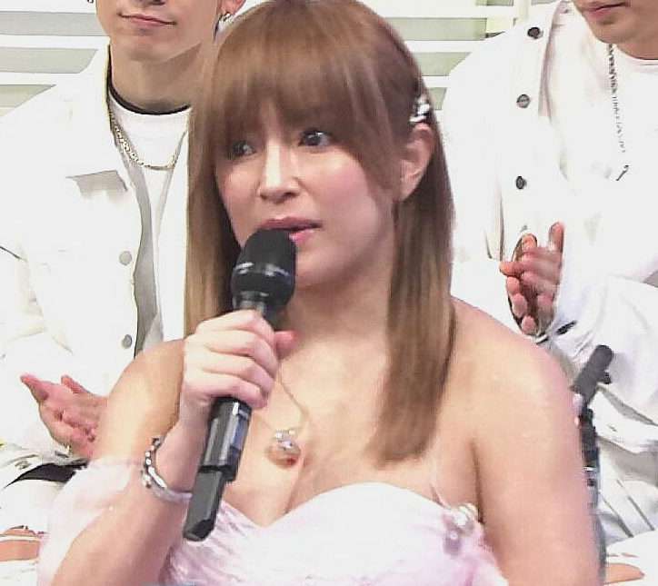 浜崎あゆみ「ミルクティー色にしたよ」 「この髪型やっぱ好き」「可愛いすぎ」