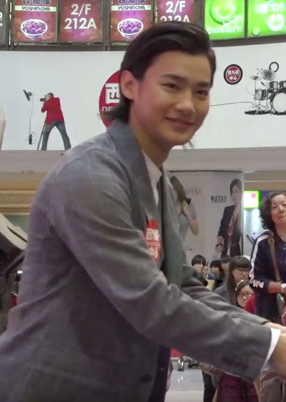 好きな俳優と一夜を共に過ごせるならいくら出す?