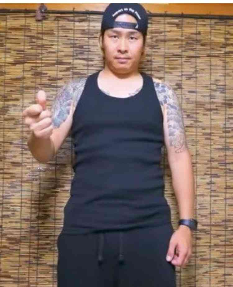 警察官にいたずら、「白い粉落とし逃走」動画投稿者夫婦逮捕 業務妨害容疑