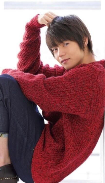 秋色の服を着た芸能人の画像を貼るトピ