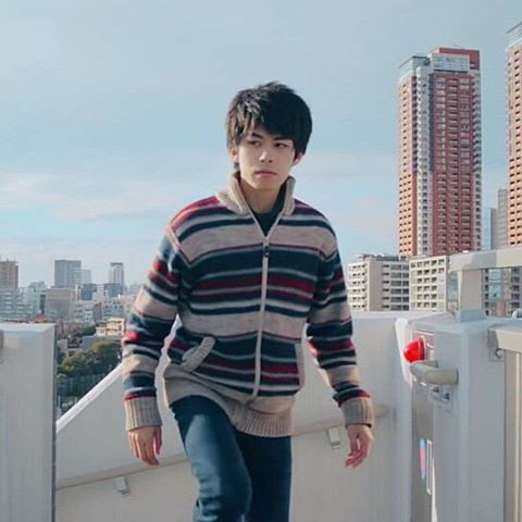 秋色の服を着た芸能人の画像を貼るトピ
