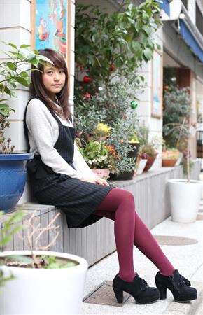 秋色の服を着た芸能人の画像を貼るトピ
