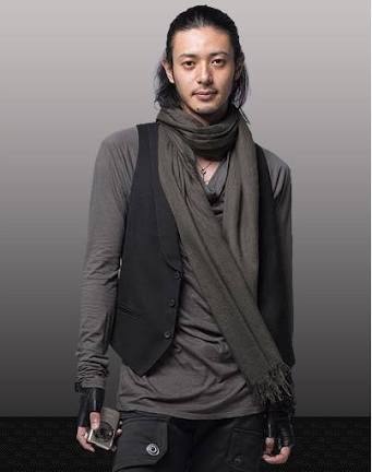 秋色の服を着た芸能人の画像を貼るトピ