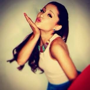 Ariana Grandeを貼るトピ♡