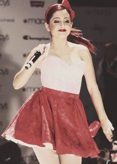 Ariana Grandeを貼るトピ♡