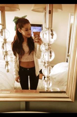 Ariana Grandeを貼るトピ♡