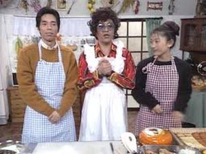 皆で材料を持ち集めて、今日の3時のおやつを作ろ〜