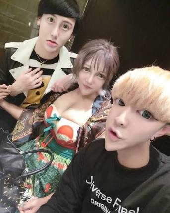 辻希美、ブログに家族の写真を載せて大炎上「子どもとはいえ可哀想」の声も