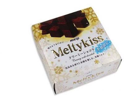 初めて食べた時、衝撃だったお菓子は？