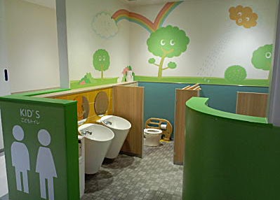 男児の女子トイレ使用は何歳まで？