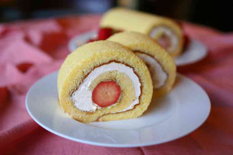 苺を使ったスイーツを貼るトピ