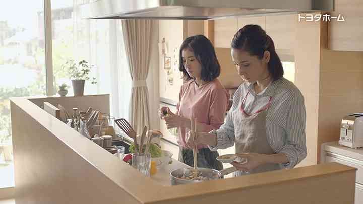 中井貴一の超人的な眼力…後ろ姿の存在感だけで吉田羊を発掘「あまりにも動きが自然」