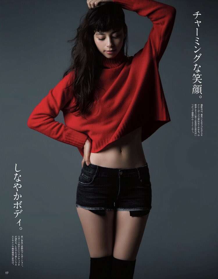 結婚式の二次会の服装について