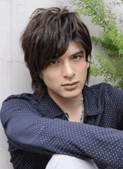 喋ったり、笑ったりするとビジュアルにギャップが大きい美形芸能人