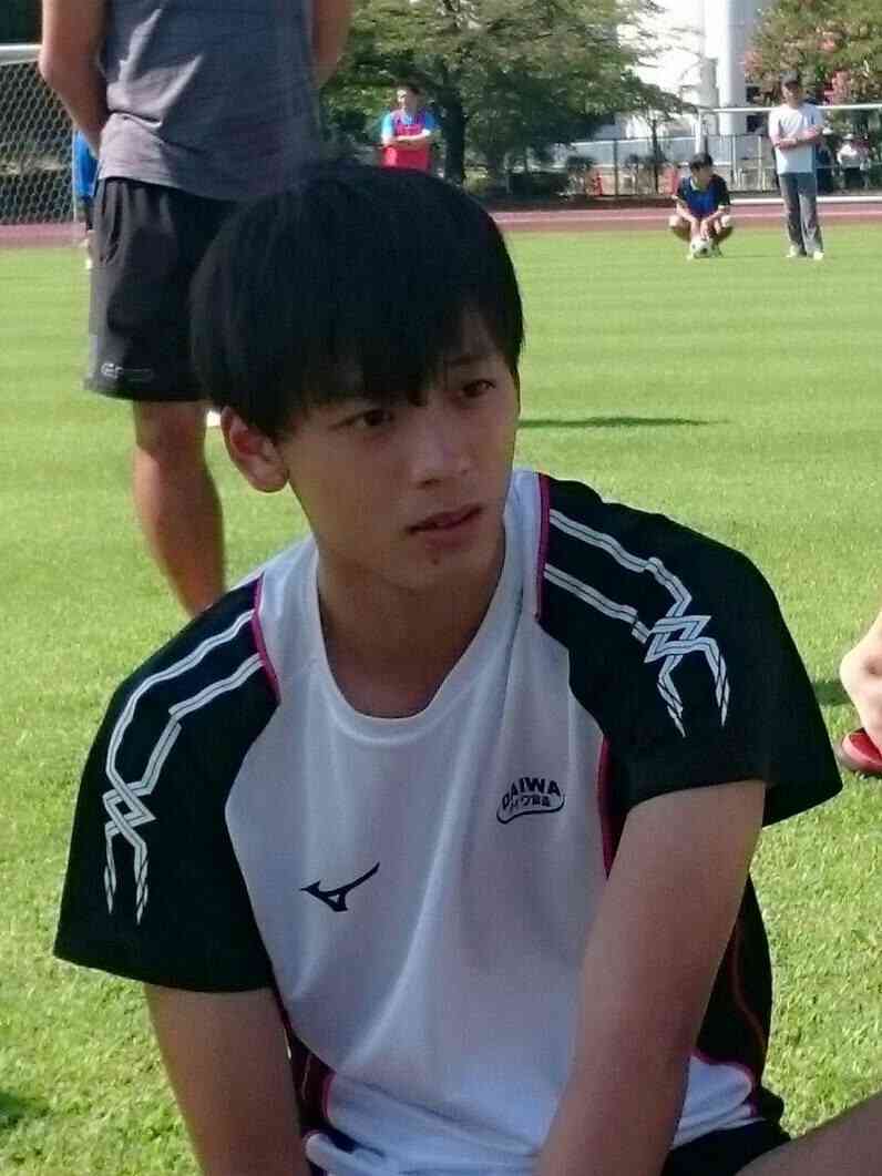 喋ったり、笑ったりするとビジュアルにギャップが大きい美形芸能人