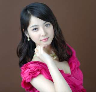 佐々木希＆渡部建、10月・結婚式で白無垢＆自身プロデュースのドレスも着用か