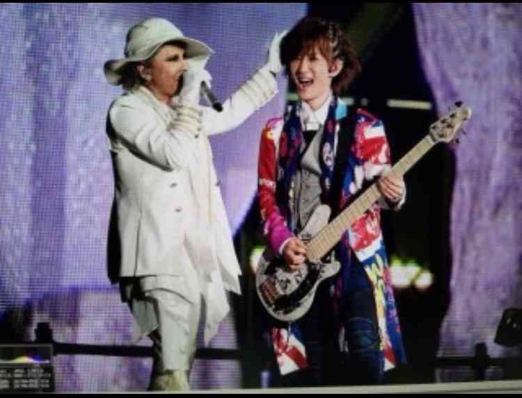 カラオケで歌ったことがある男性歌手の曲