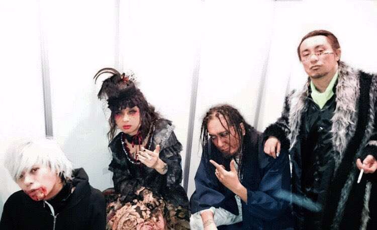 カラオケで歌ったことがある男性歌手の曲