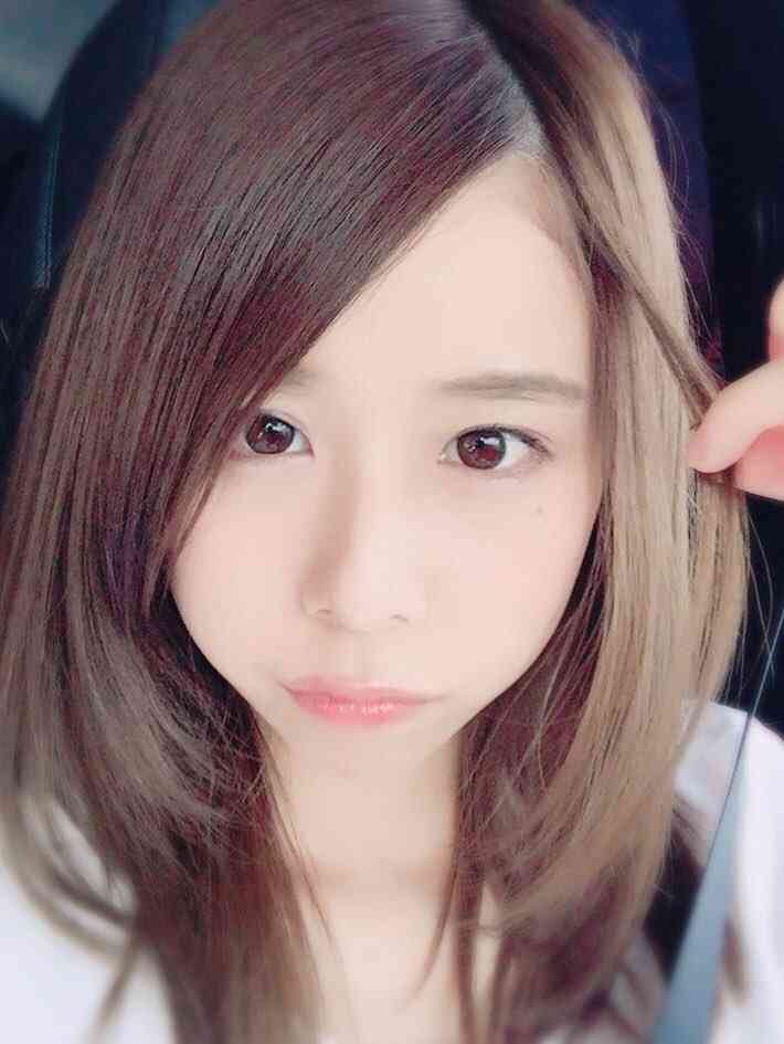 有村架純の姉・藍里がウエディングドレス姿を初公開「魔法にかけてもらった気分」