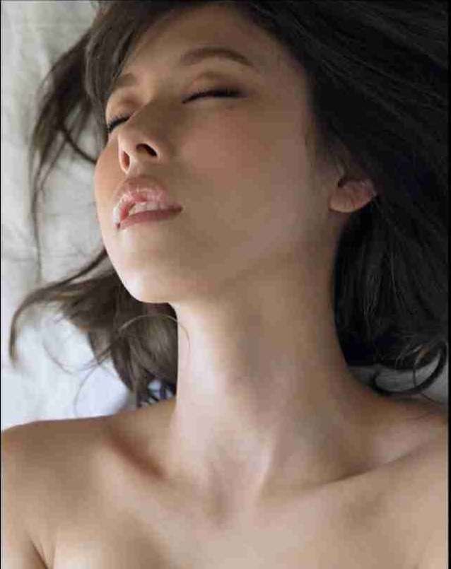 有村架純の姉・藍里がウエディングドレス姿を初公開「魔法にかけてもらった気分」