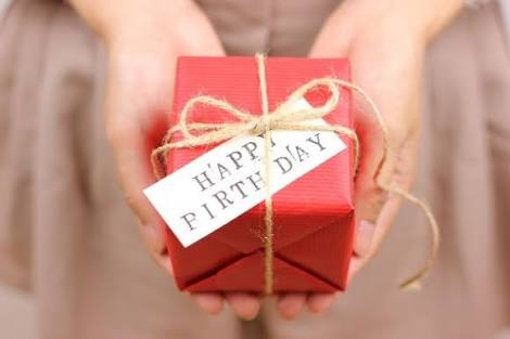 【祝】10月に誕生日を迎える人をお祝いするトピ