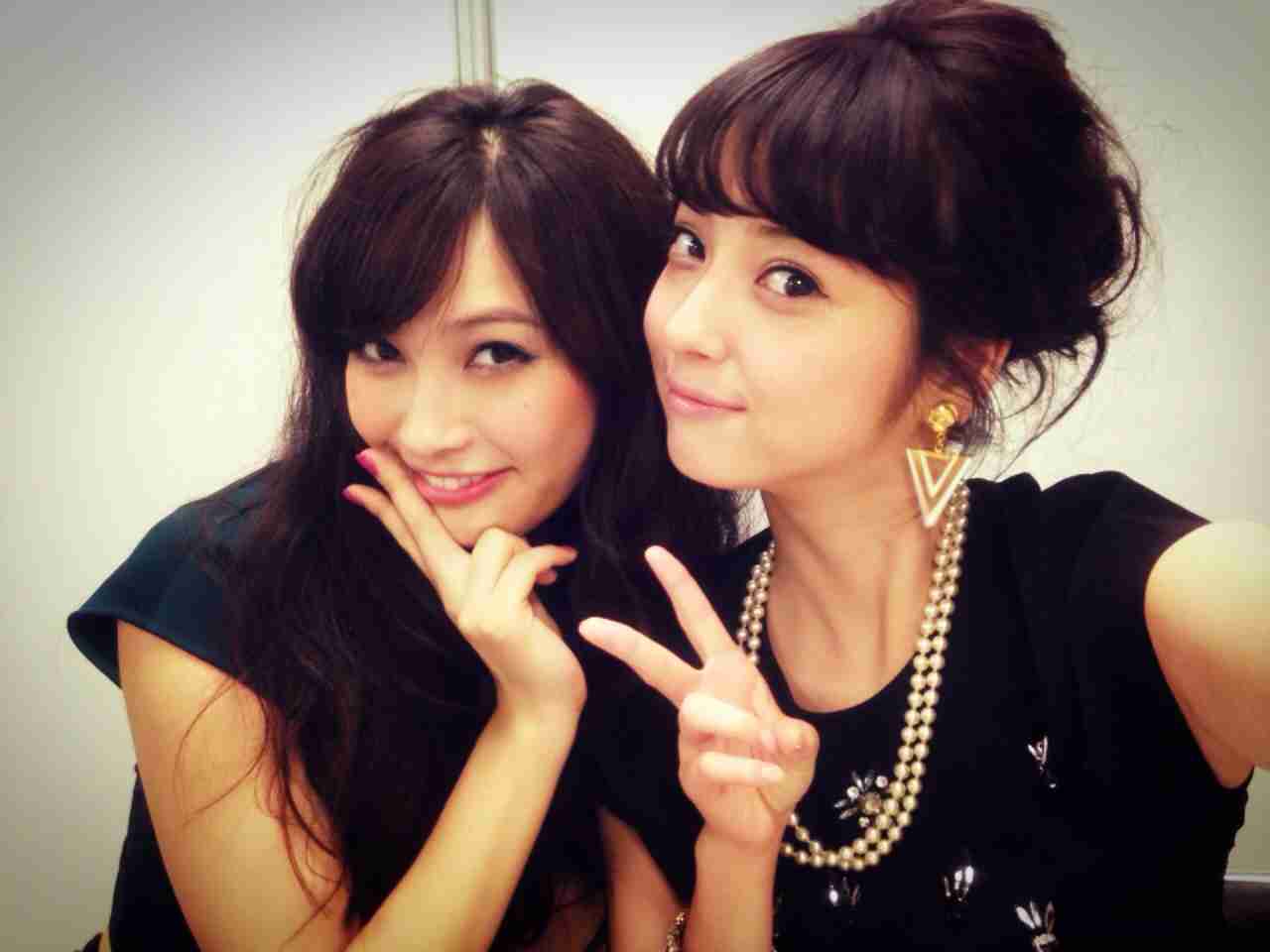 佐々木希、“親友”大政絢とプライベート満喫 「最強綺麗ペア」と反響