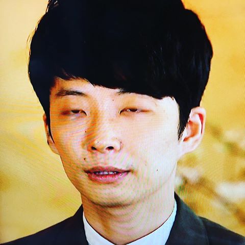 気怠げな雰囲気の画像