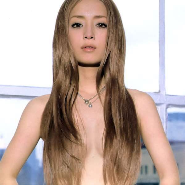 浜崎あゆみの「カープ女子」姿に反響 「カープあゆ、女神」「また太った?」