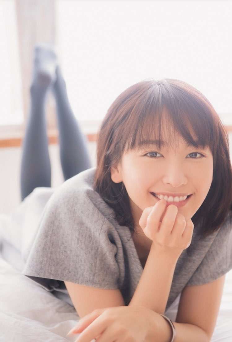 ナチュラルメイクの方が似合う女性有名人