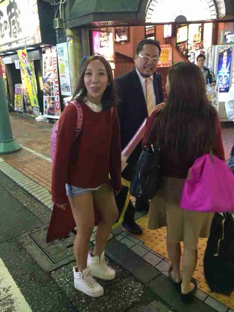 出雲大社で星条旗、ひめゆりの塔で「気持ちよくない」……“常識外れ”ざわちんの危険度