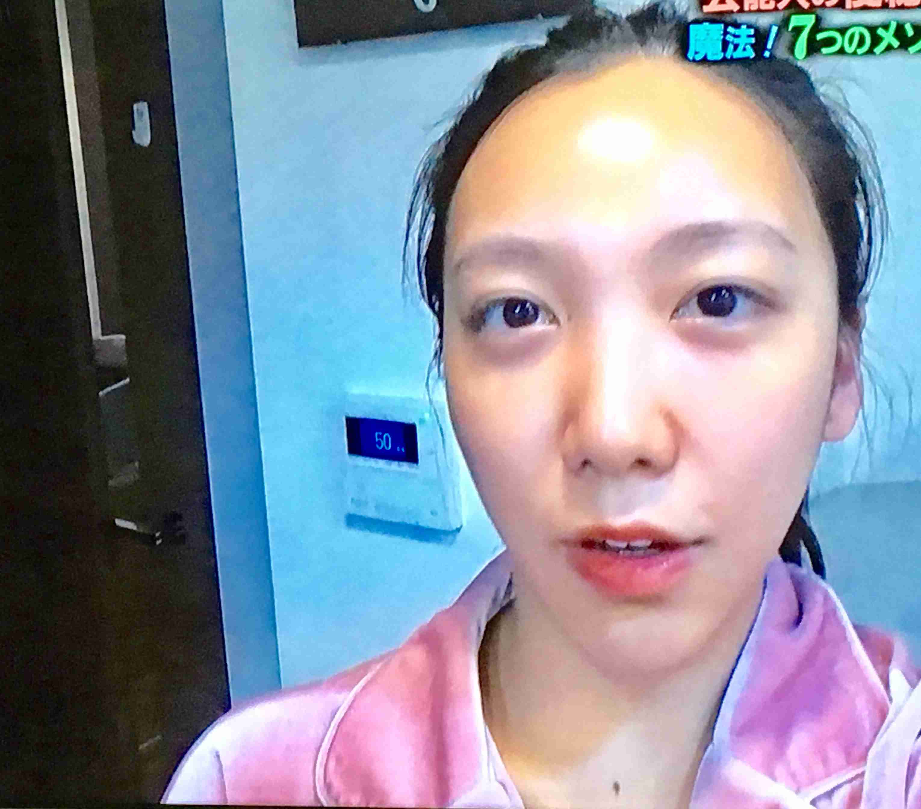 出雲大社で星条旗、ひめゆりの塔で「気持ちよくない」……“常識外れ”ざわちんの危険度