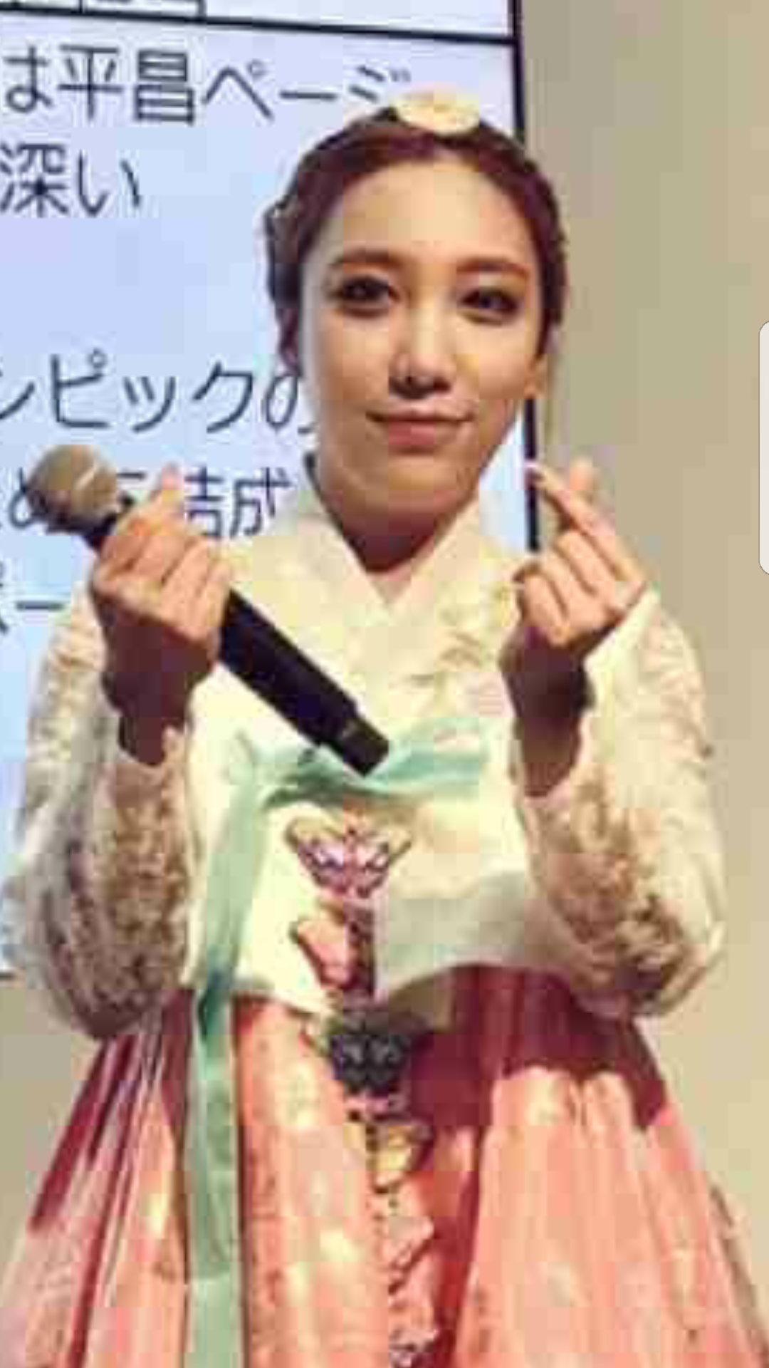 ざわちん、無断転載やパクリを連発？小林麻央さんにも便乗で芸能界追放の危機