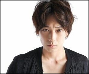 綾野剛“ラーメン”に思わず涙 佐藤健との食事制限では「愛情が芽生えた」