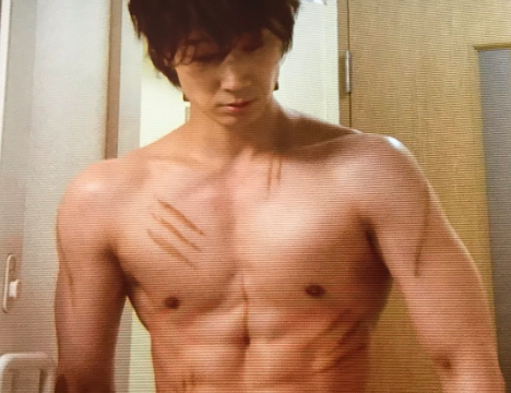 綾野剛“ラーメン”に思わず涙 佐藤健との食事制限では「愛情が芽生えた」