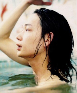 綾野剛“ラーメン”に思わず涙 佐藤健との食事制限では「愛情が芽生えた」