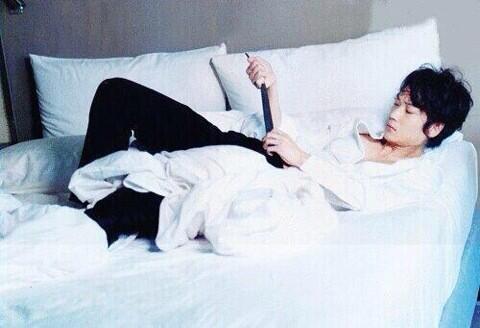 綾野剛“ラーメン”に思わず涙 佐藤健との食事制限では「愛情が芽生えた」