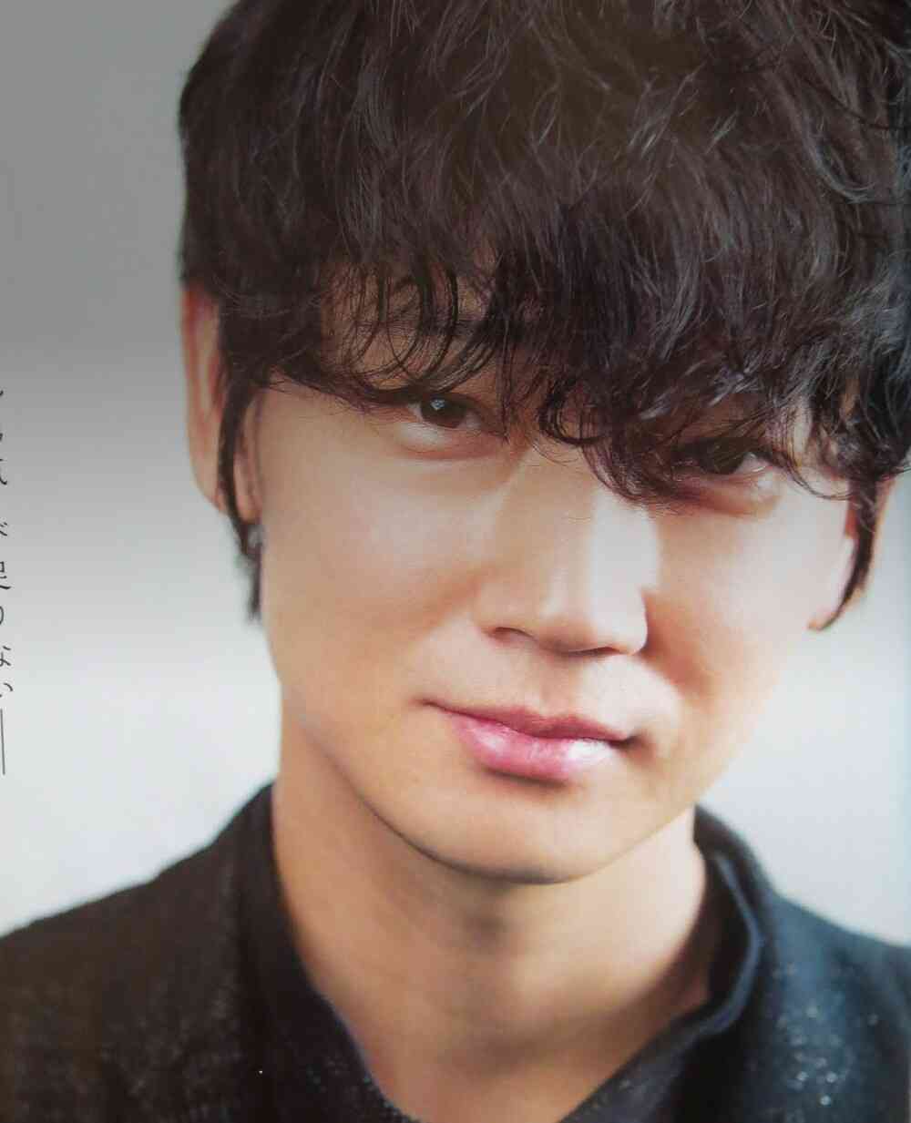 綾野剛“ラーメン”に思わず涙 佐藤健との食事制限では「愛情が芽生えた」