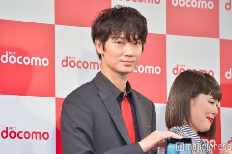 綾野剛“ラーメン”に思わず涙 佐藤健との食事制限では「愛情が芽生えた」