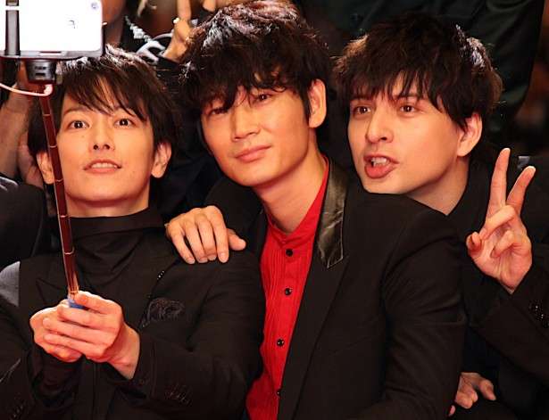 綾野剛“ラーメン”に思わず涙 佐藤健との食事制限では「愛情が芽生えた」