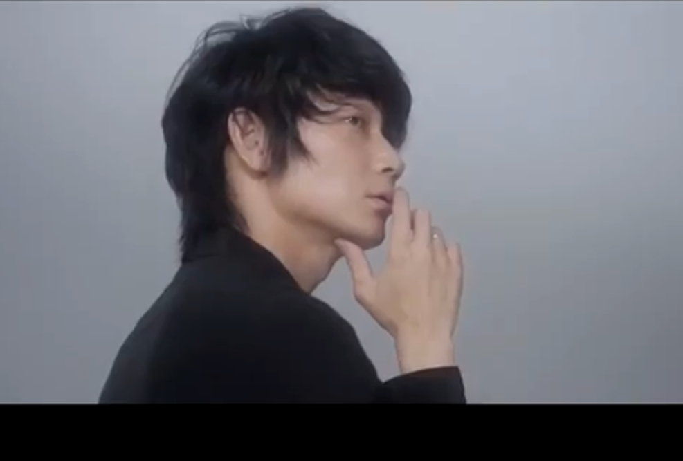 綾野剛“ラーメン”に思わず涙 佐藤健との食事制限では「愛情が芽生えた」